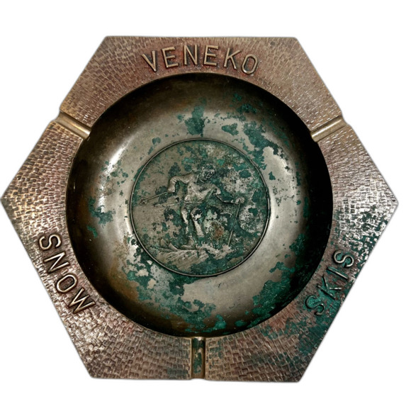 VTG 1960s Cast Bronze Brass Ashtray Advertising Veneko Snow Skis Patina Hexagon - Picture 1 of 5